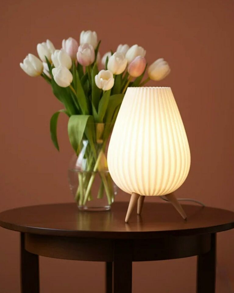 Instagram post from galerieuneviedereve. This post is in position 1.